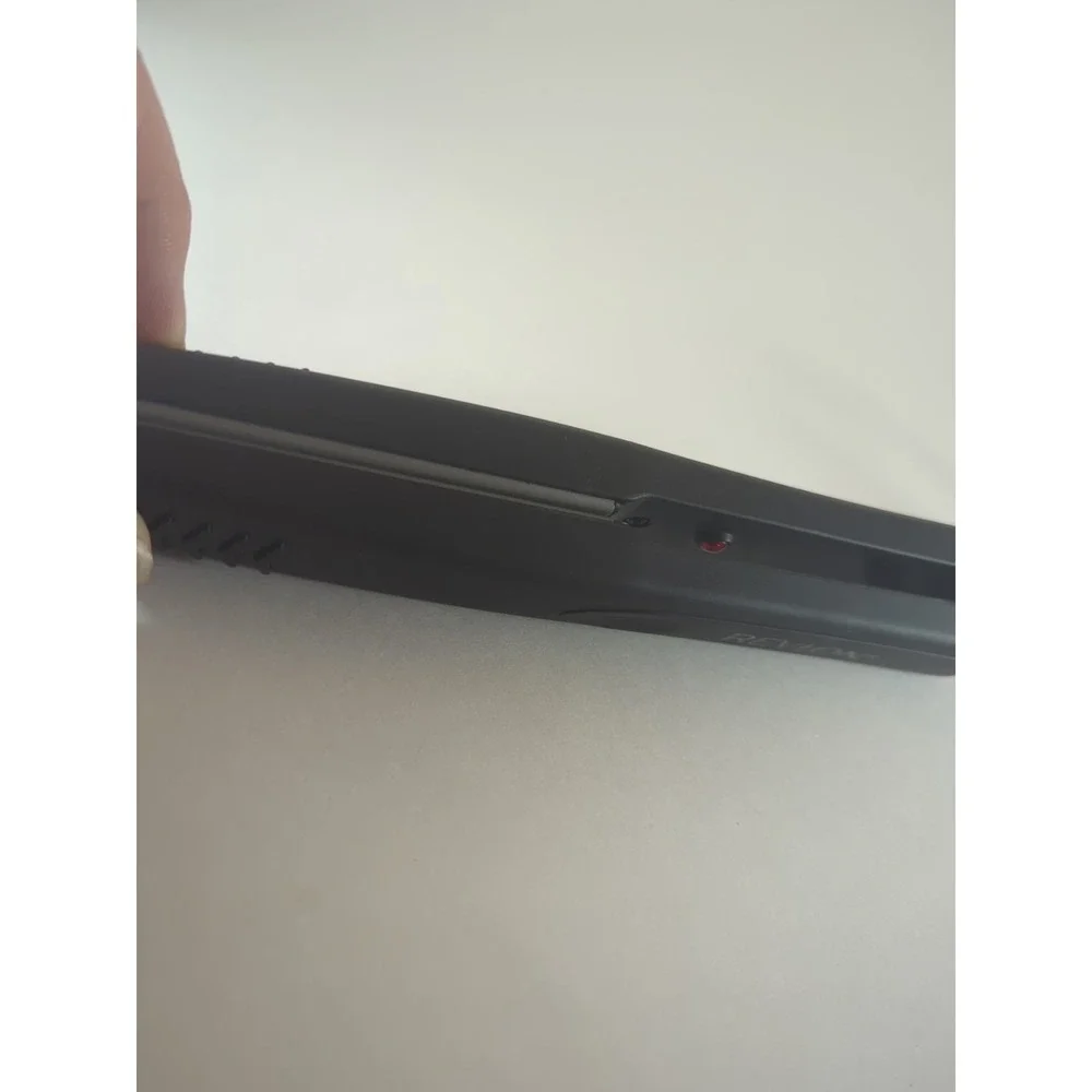 Revlon RVST2043 Ceramic Hair Straightener Flat Iron‎ Black 1 Inch Plates TESTED